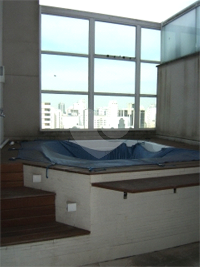 Foto REO1094759