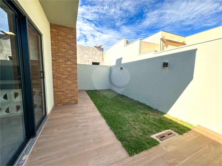 Foto REO1094770