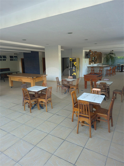 Foto REO1094776