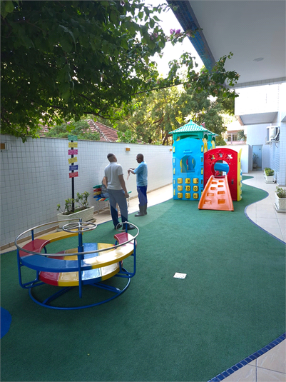 Foto REO1094776