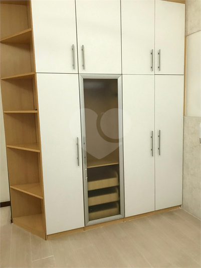 Foto REO1094784