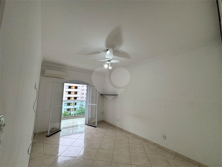 Foto REO1094805
