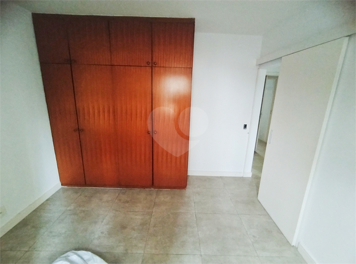 Foto REO1094807