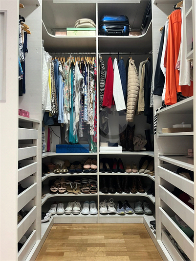 Foto REO1094808