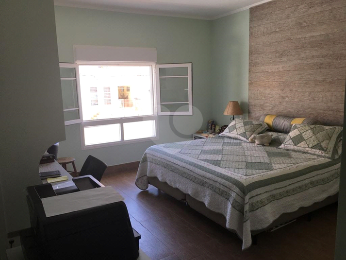 Foto REO1094821