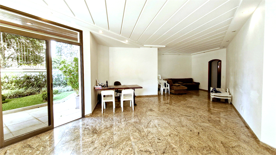 Foto REO1094831