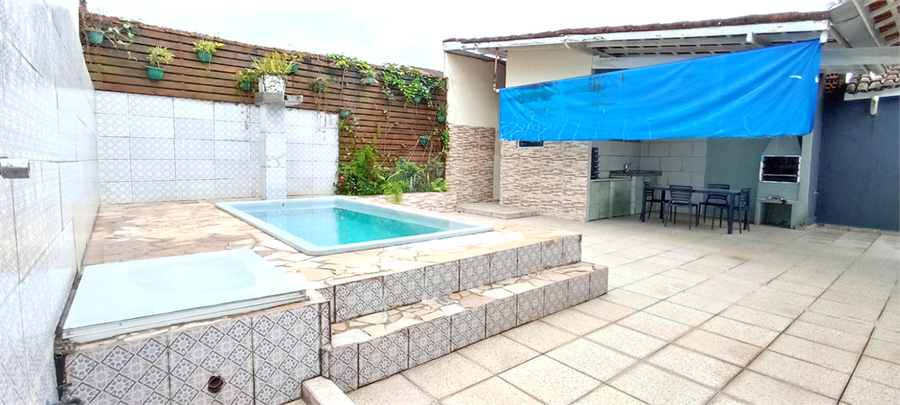 Foto REO1094839