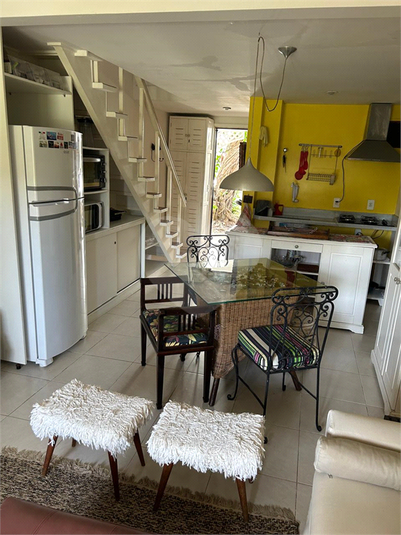 Foto REO1094860
