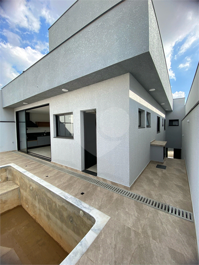 Foto REO1094909