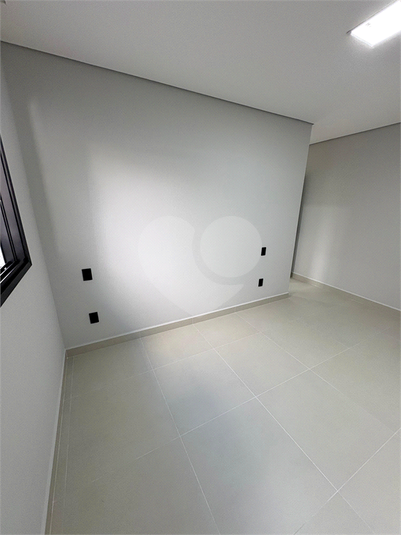 Foto REO1094915
