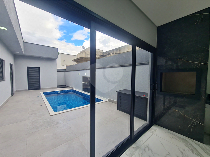 Foto REO1094917