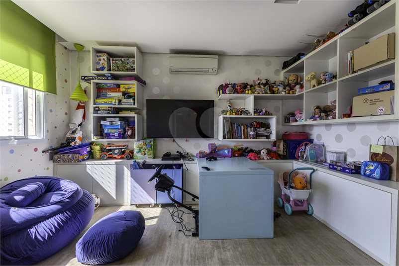 Foto REO1094920