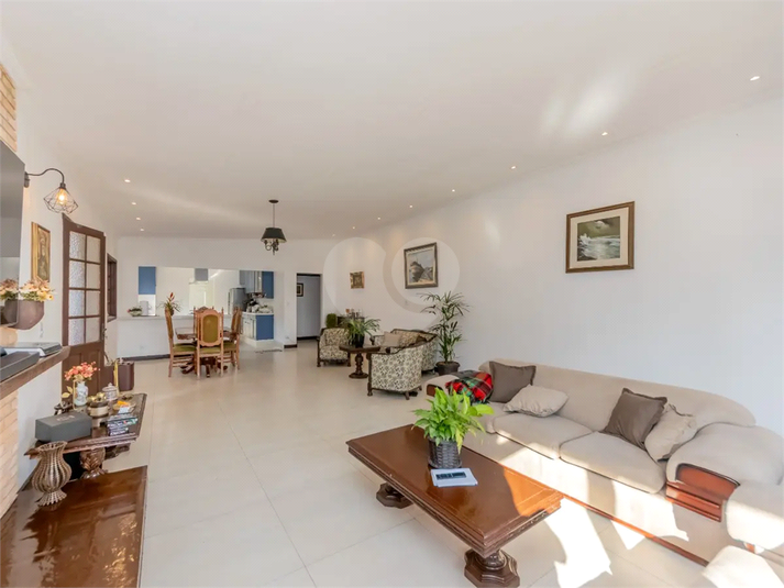 Foto REO1094941