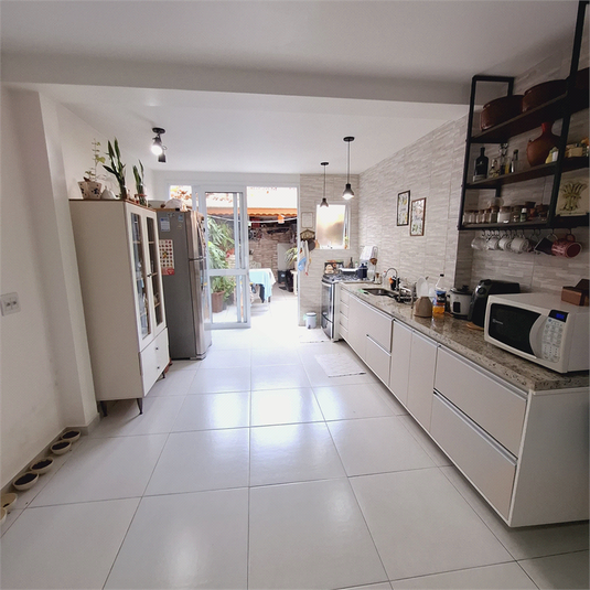 Foto REO1094950
