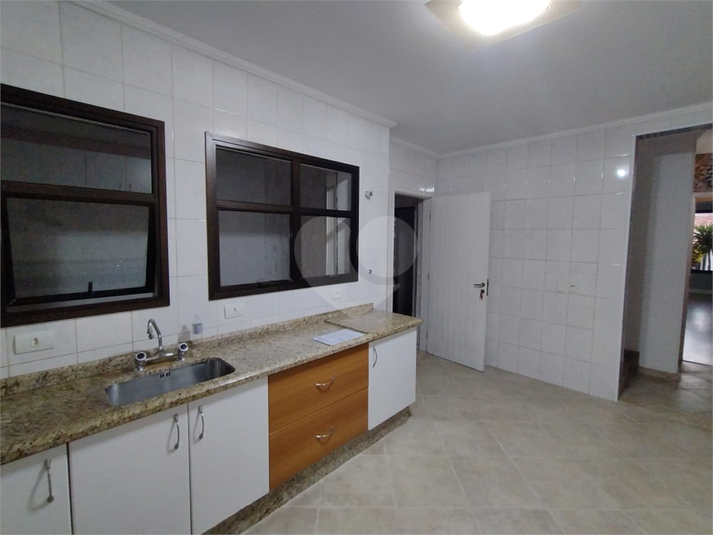 Foto REO1094953
