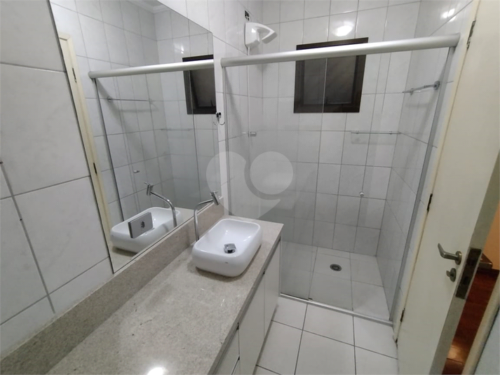 Foto REO1094953