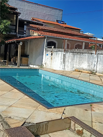 Foto REO1094975