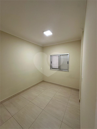 Foto REO1094976