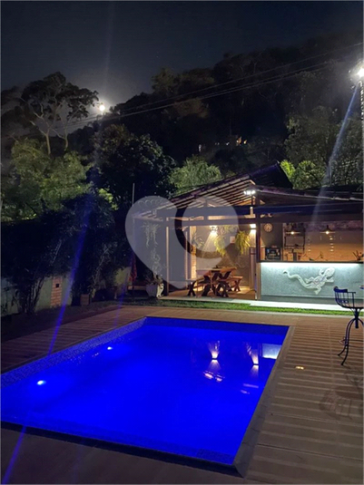 Foto REO1095007