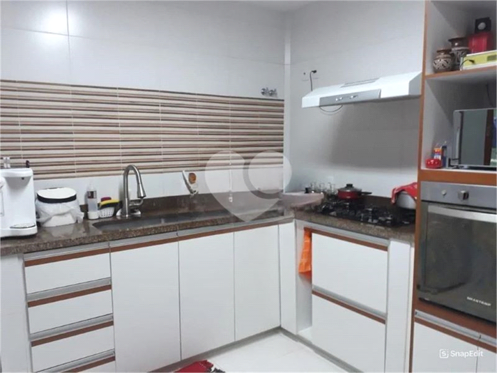 Foto REO1095007