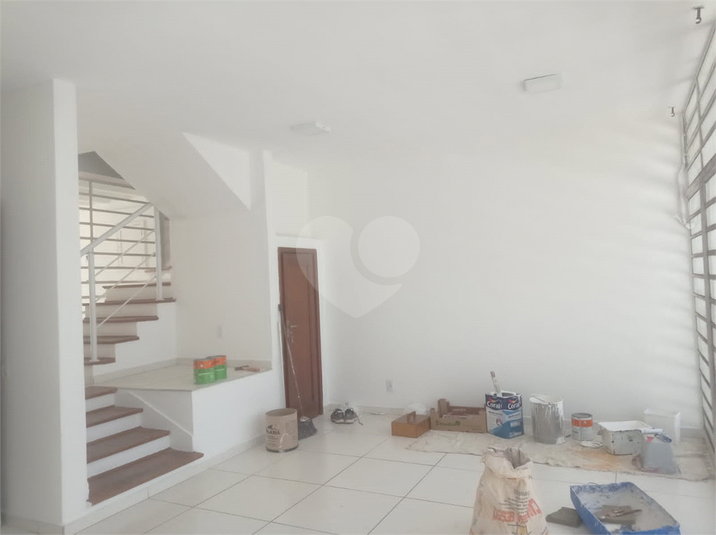 Foto REO1095008