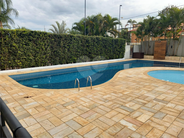 Foto REO1095009