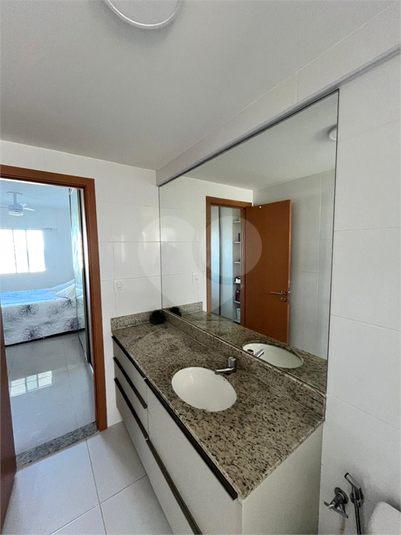 Foto REO1095014