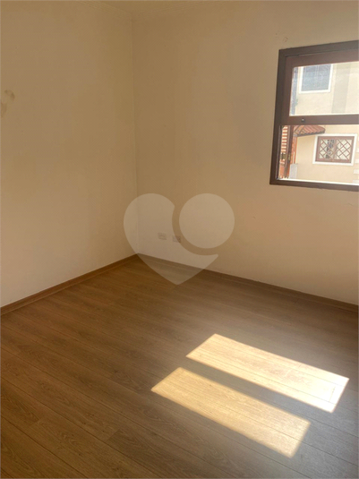 Foto REO1095021