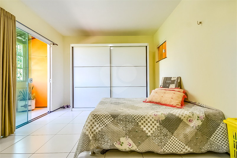 Foto REO1095035