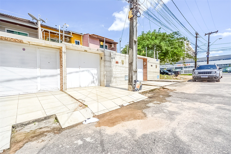 Foto REO1095035