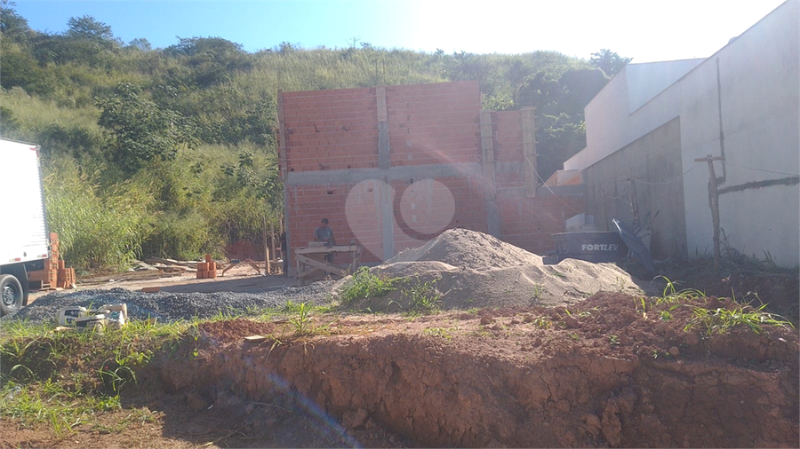 Foto REO1095044