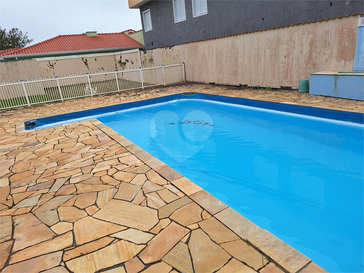 Foto REO1095055