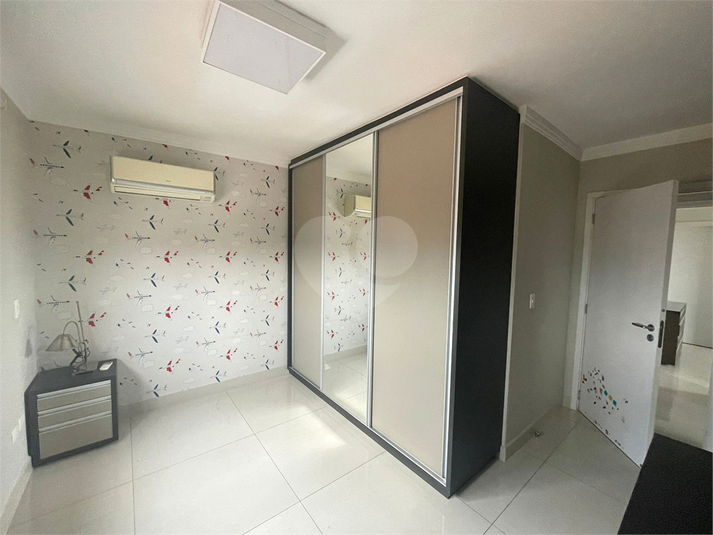 Foto REO1095107