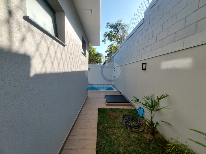 Foto REO1095113