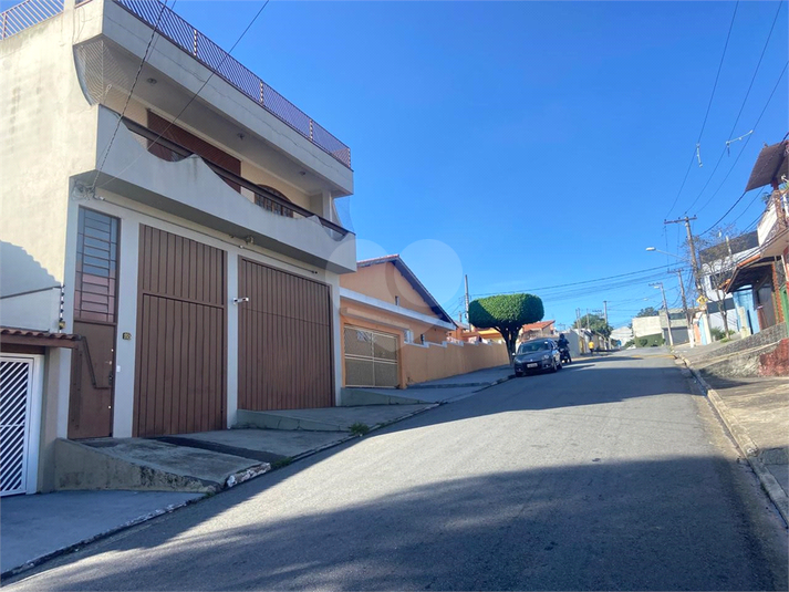 Foto REO1095135