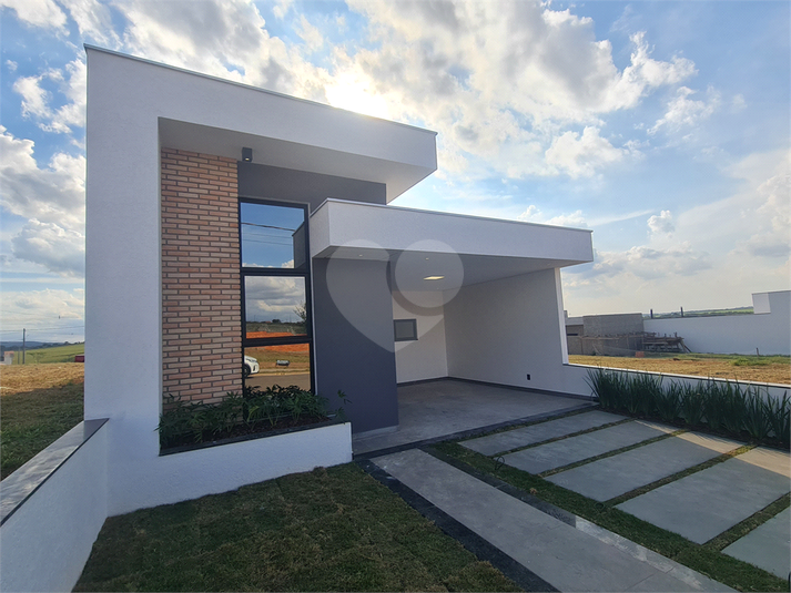 Foto REO1095161