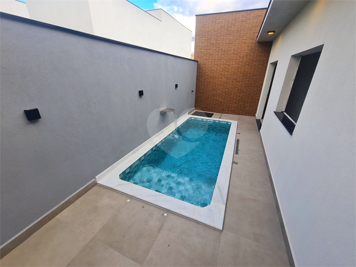 Foto REO1095166