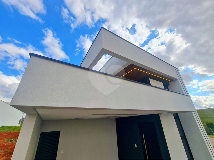 Foto REO1095166