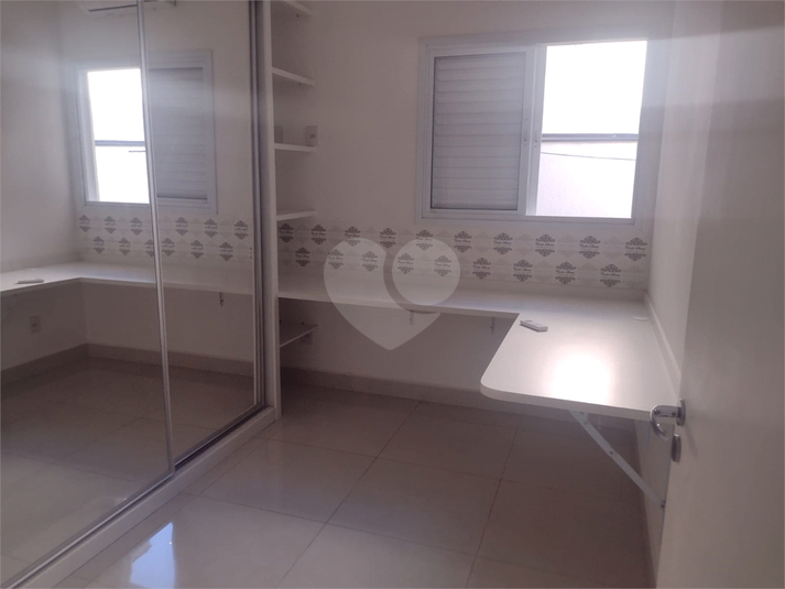 Foto REO1095181