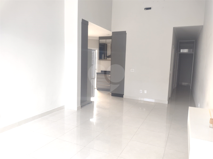 Foto REO1095181
