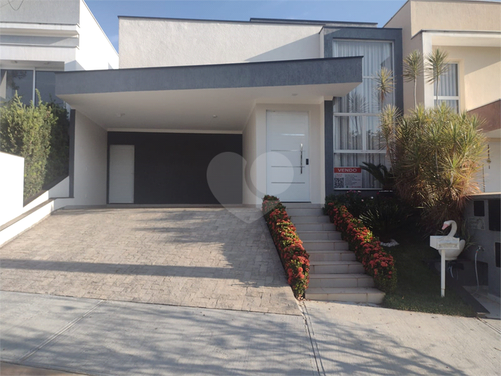 Foto REO1095181