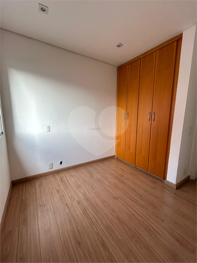 Foto REO1095189