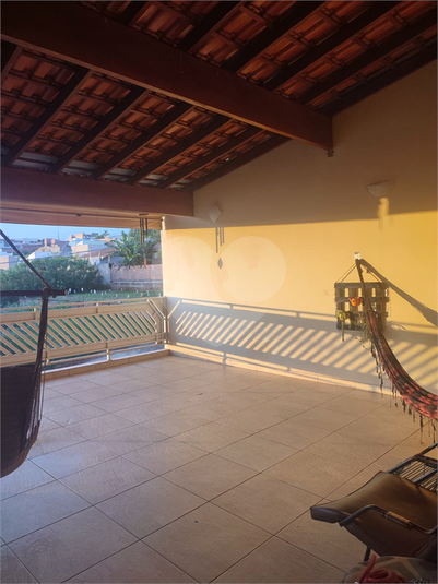 Foto REO1095199
