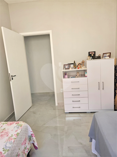 Foto REO1095206