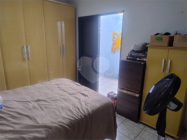 Foto REO1095217