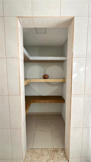 Foto REO1095255