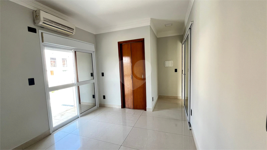 Foto REO1095255