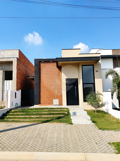 Foto REO1095261