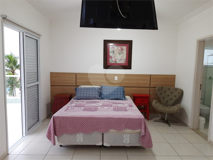 Foto REO1095263