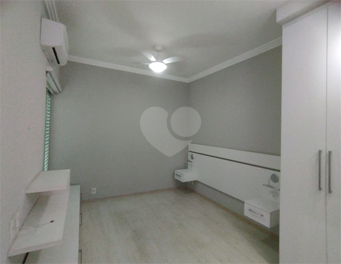 Foto REO1095275